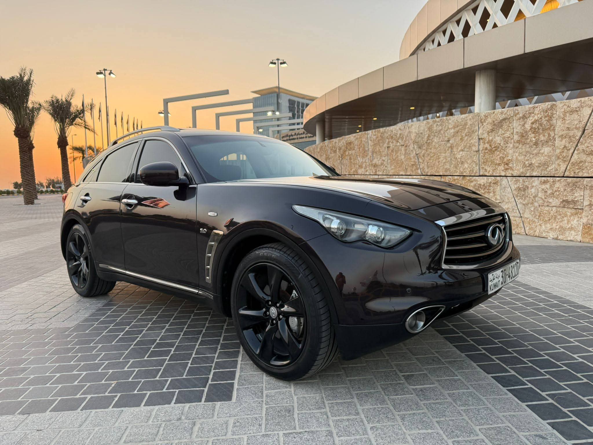 للبيع جيب انفنتي QX70S مديل ٢٠١٤