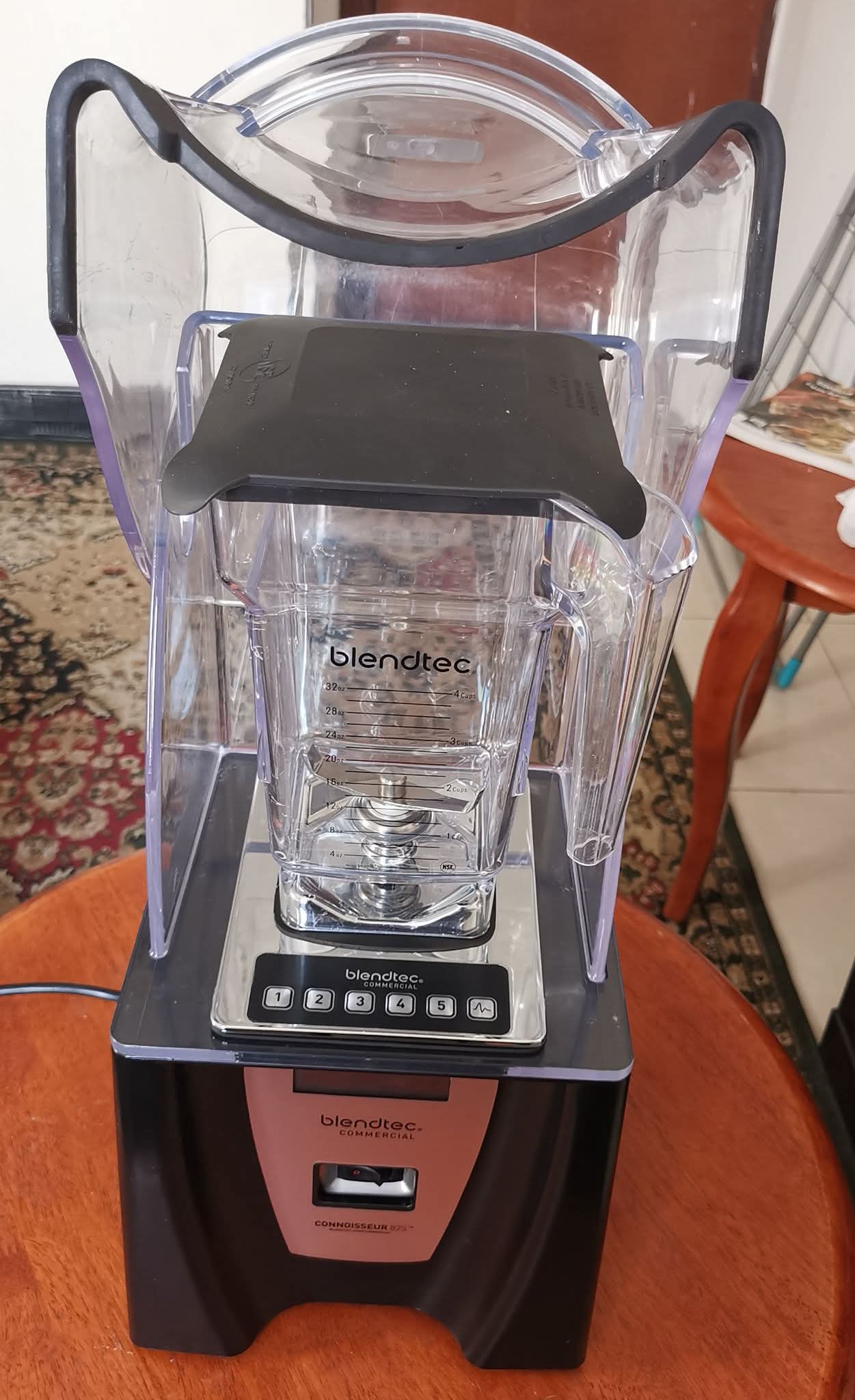 تبارك الرحمن خلاط امريكي بلندتيك 825