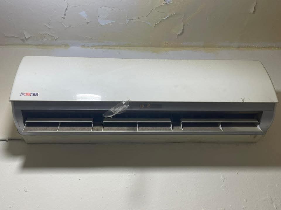 مرحبا عندي مكيف ٢ طن للبيع