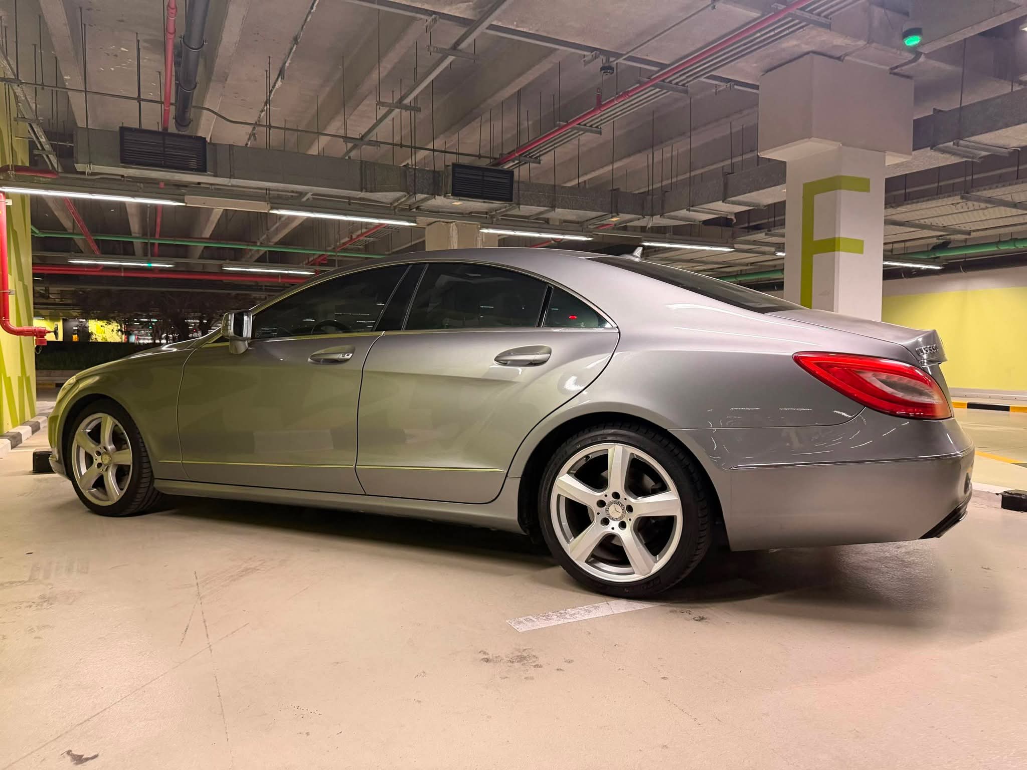 للبيع سياره مرسيدس CLS  350 مديل ٢٠١٣ - صورة 8