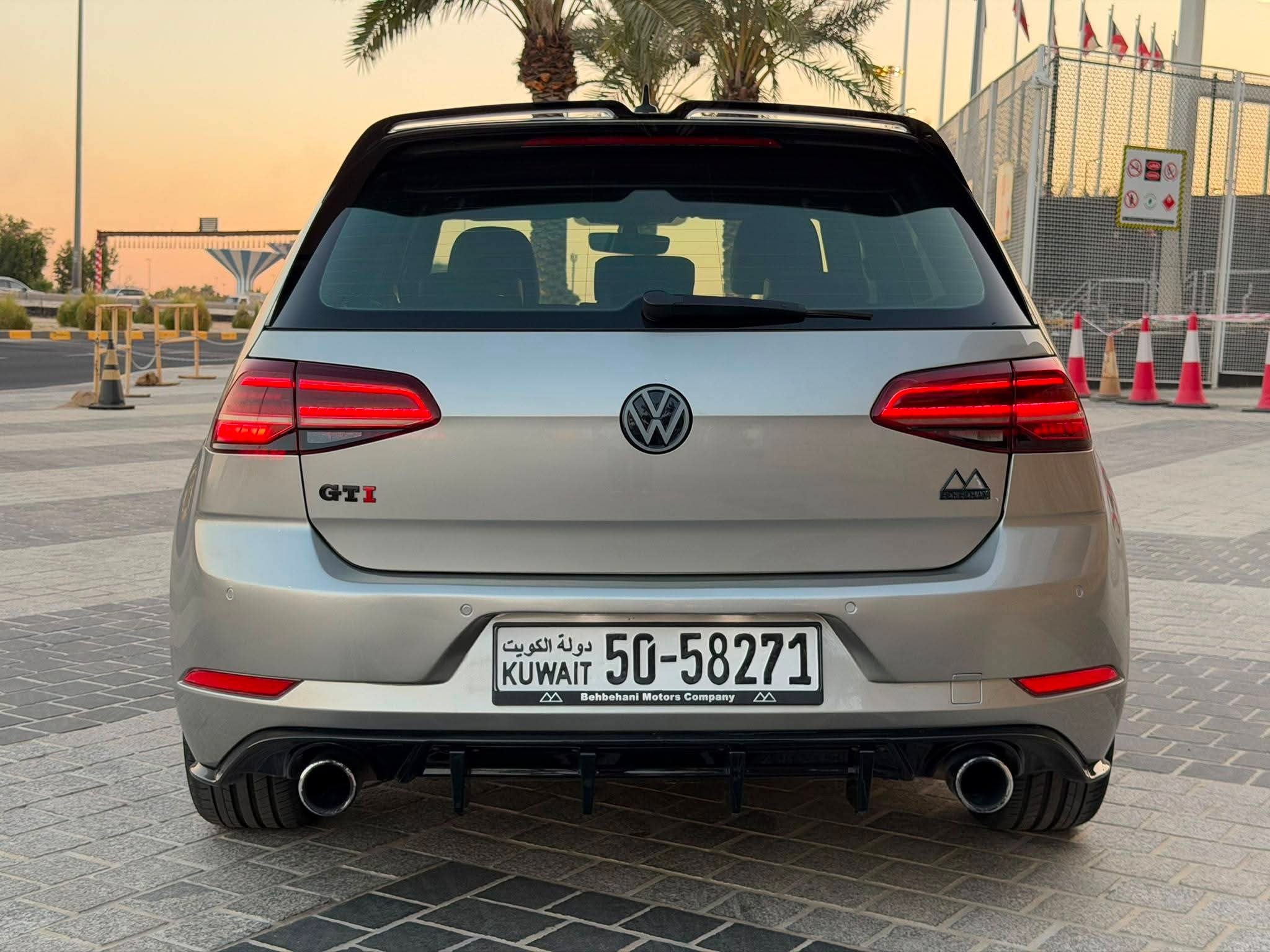 للبيع سياره جولف GTI مديل ٢٠١٨ - صورة 12